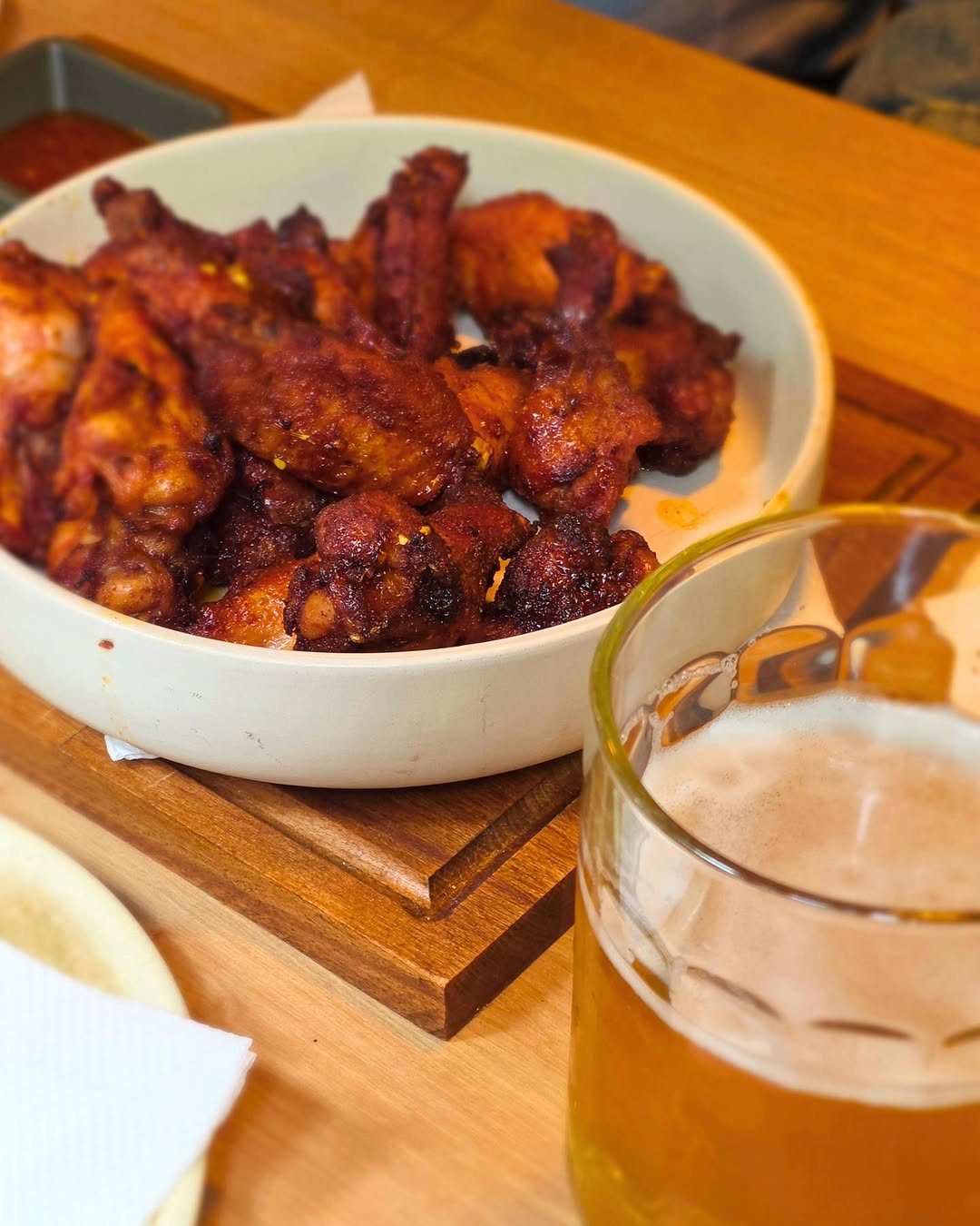 Bad donkey skopje chicken wings beer