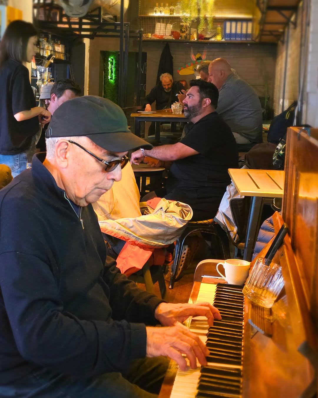 Bad donkey skopje live piano music night